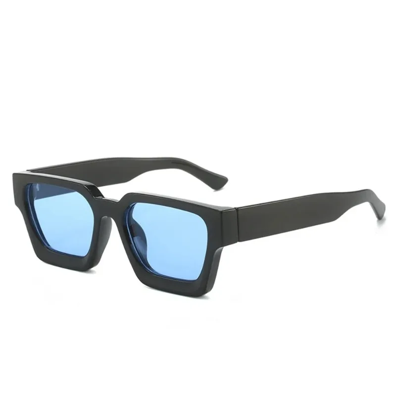 Klassieke zonnebril met vierka - Designer Sunglasses recensie en prijs